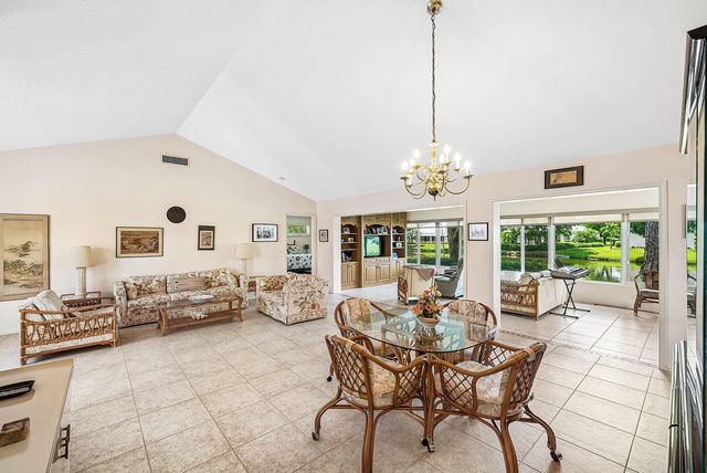 4473 Sanderling Circle E, Boynton Beach, FL 33436