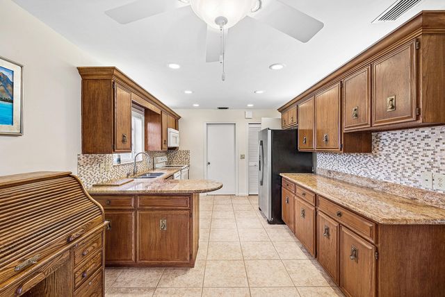 4473 Sanderling Circle E, Boynton Beach, FL 33436