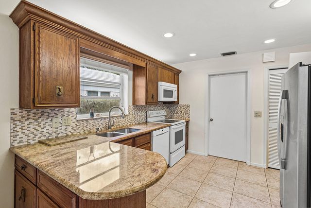 4473 Sanderling Circle E, Boynton Beach, FL 33436