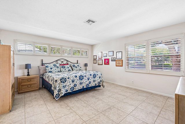 4473 Sanderling Circle E, Boynton Beach, FL 33436