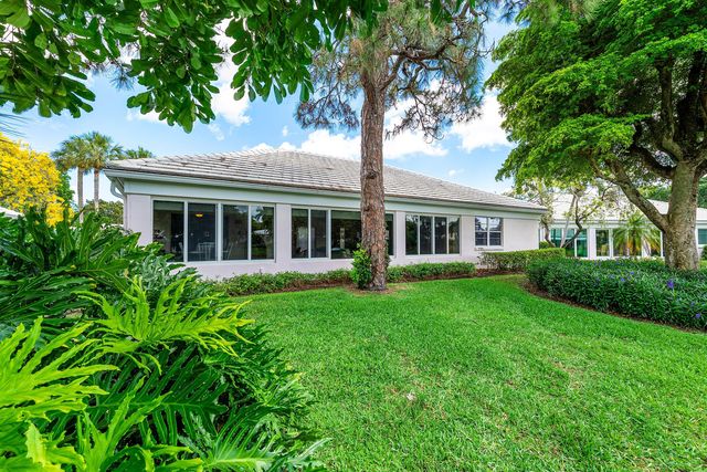 4473 Sanderling Circle E, Boynton Beach, FL 33436