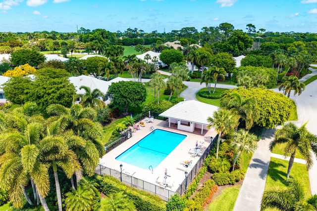 4473 Sanderling Circle E, Boynton Beach, FL 33436