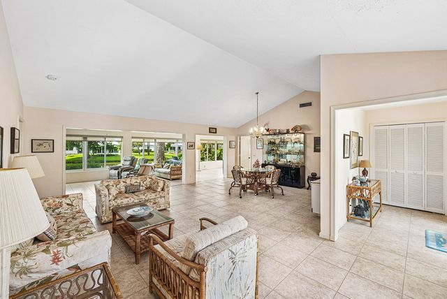 4473 Sanderling Circle E, Boynton Beach, FL 33436