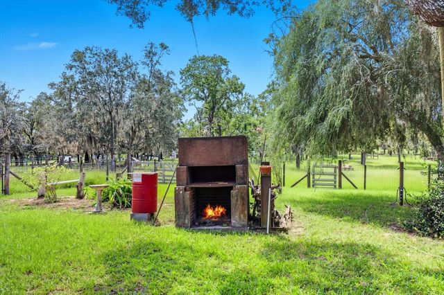 6320 W COPENHAGEN STREET, Dunnellon, FL 34433