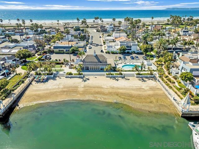 4 Gingertree Ln, Coronado, CA 92118