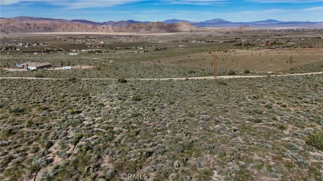 713 Kinglet, Apple Valley, CA 92308