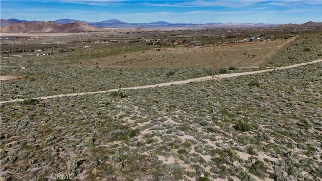 713 Kinglet, Apple Valley, CA 92308