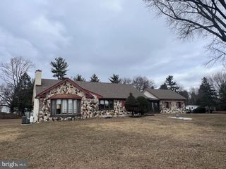 2732 OLD CEDAR GROVE ROAD, Broomall, PA 19008