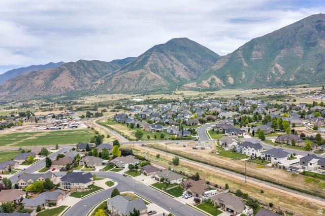 1049 S 300 E, Salem, UT 84653