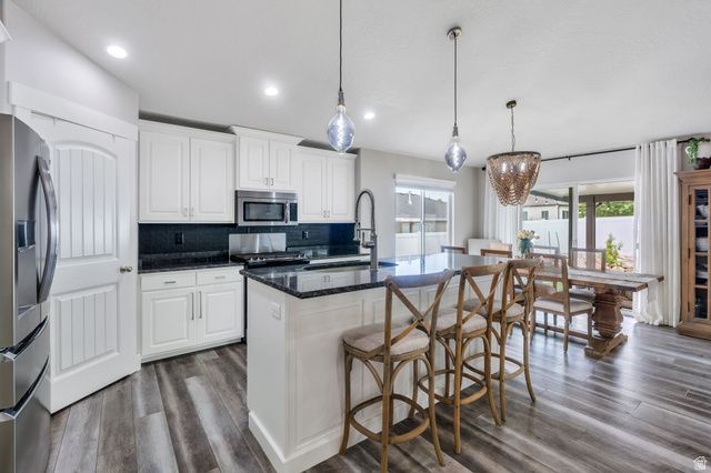 1049 S 300 E, Salem, UT 84653