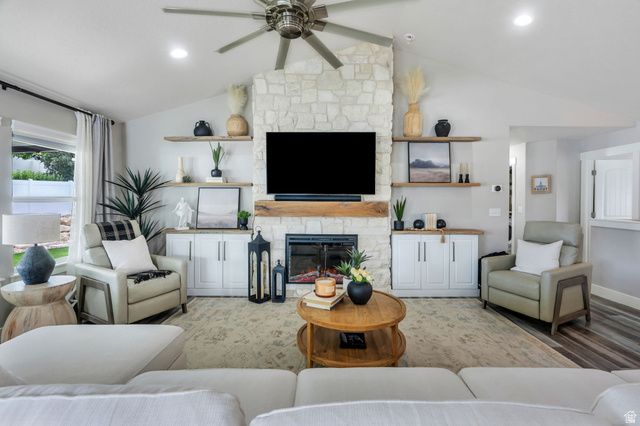 1049 S 300 E, Salem, UT 84653