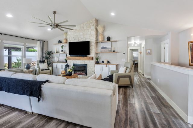 1049 S 300 E, Salem, UT 84653