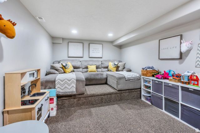1049 S 300 E, Salem, UT 84653