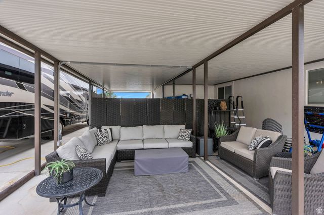 1049 S 300 E, Salem, UT 84653