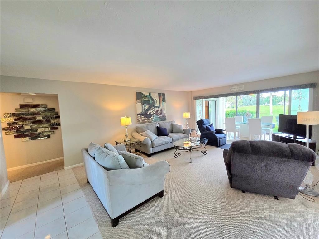 Image 6 of property listing at 3516 RICHWOOD 51, Sarasota, FL 34235