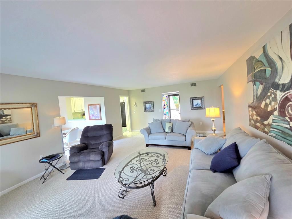 Image 7 of property listing at 3516 RICHWOOD 51, Sarasota, FL 34235