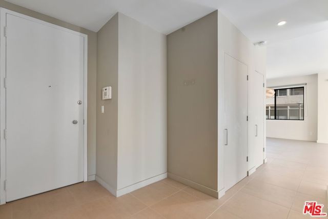 1 Northstar Street 101, Marina Del Rey, CA 90292