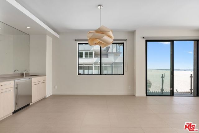 1 Northstar Street 101, Marina Del Rey, CA 90292