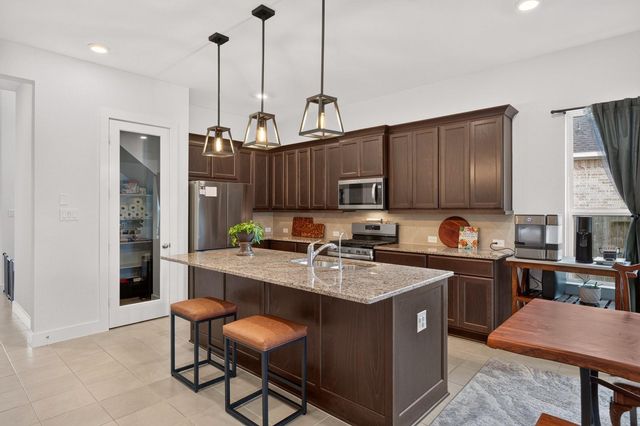 9123 Ray Decent Lane, Tomball, TX 77375