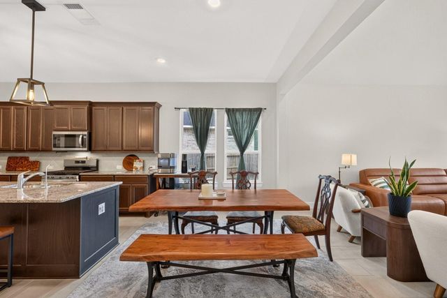9123 Ray Decent Lane, Tomball, TX 77375