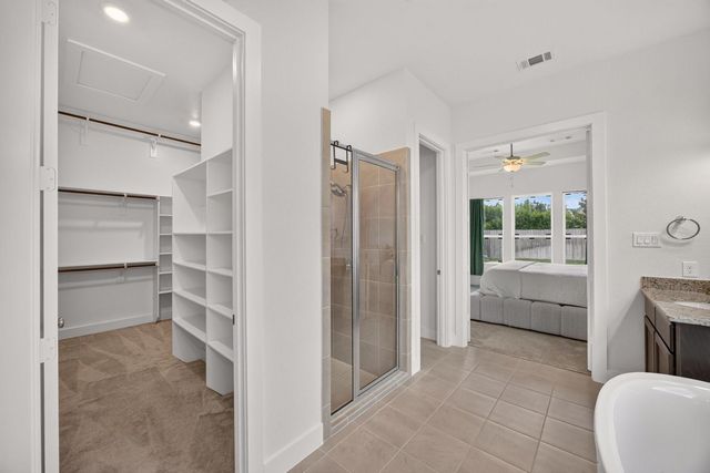 9123 Ray Decent Lane, Tomball, TX 77375