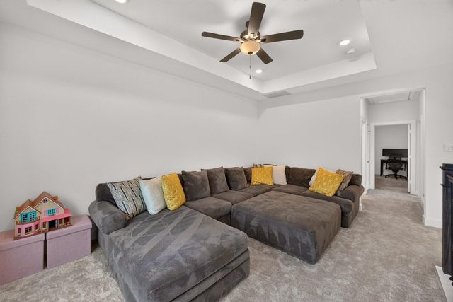9123 Ray Decent Lane, Tomball, TX 77375