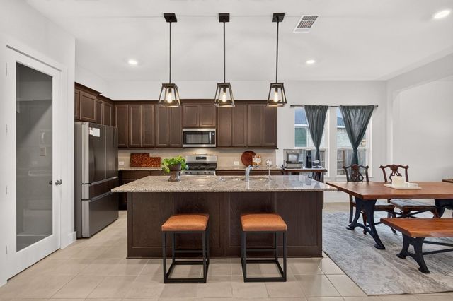9123 Ray Decent Lane, Tomball, TX 77375
