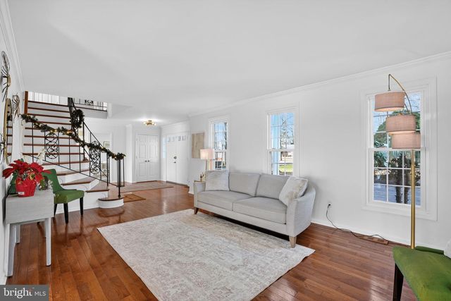 9911 INDIAN QUEEN POINT RD, Fort Washington, MD 20744