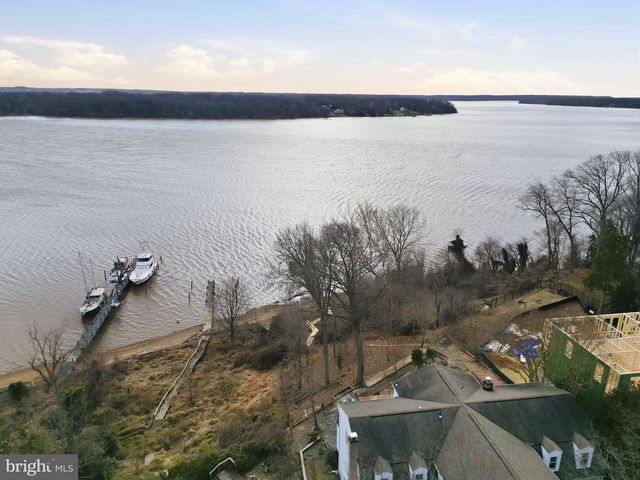 9911 INDIAN QUEEN POINT RD, Fort Washington, MD 20744