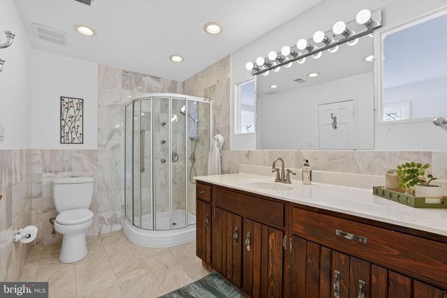 9911 INDIAN QUEEN POINT RD, Fort Washington, MD 20744