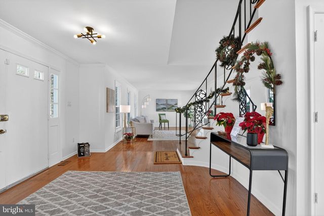 9911 INDIAN QUEEN POINT RD, Fort Washington, MD 20744