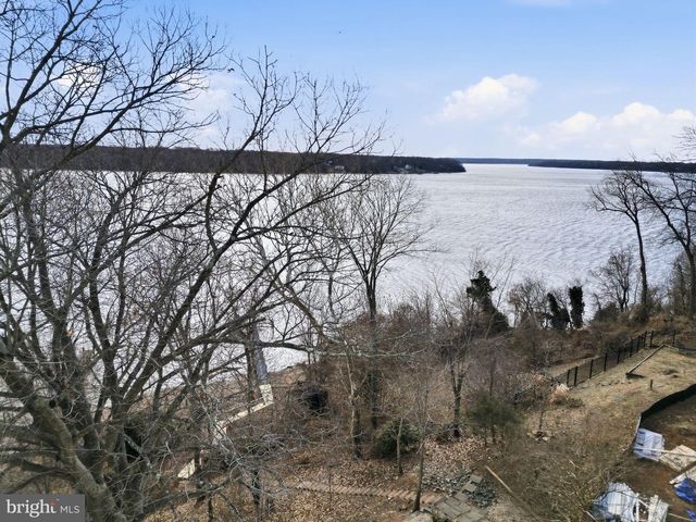 9911 INDIAN QUEEN POINT RD, Fort Washington, MD 20744