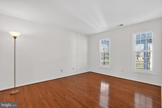 9911 INDIAN QUEEN POINT RD, Fort Washington, MD 20744