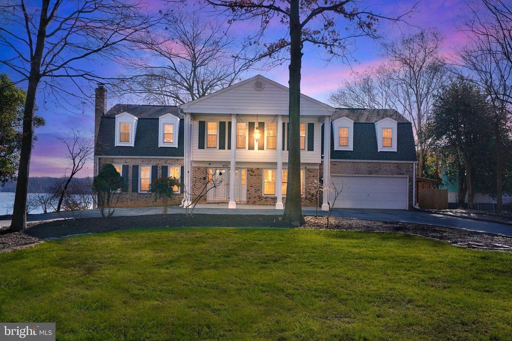 9911 INDIAN QUEEN POINT RD, Fort Washington, MD 20744