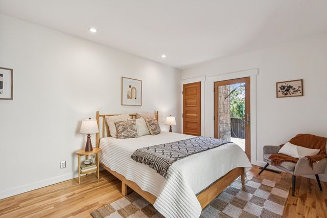 6445 Irwin Ct, Oakland, CA 94609