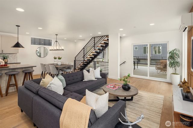 13546 39th Avenue NE, Seattle, WA 98125