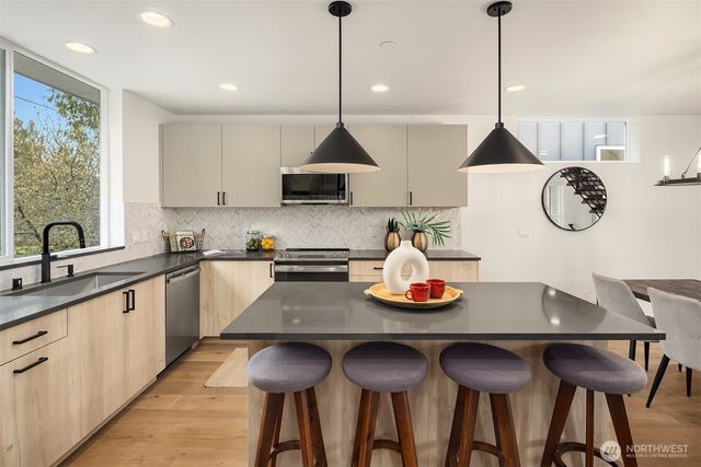 13546 39th Avenue NE, Seattle, WA 98125