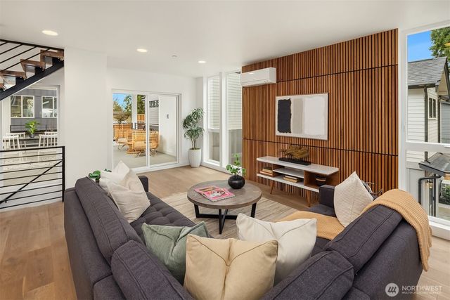 13546 39th Avenue NE, Seattle, WA 98125