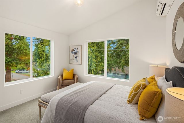 13546 39th Avenue NE, Seattle, WA 98125