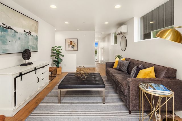 13546 39th Avenue NE, Seattle, WA 98125