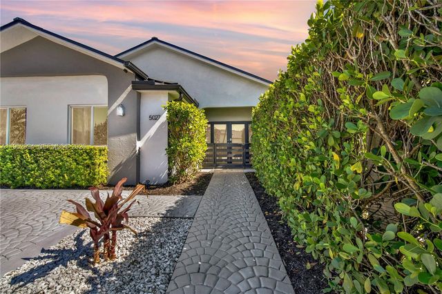 5027 SW 146th Ave, Miami, FL 33175