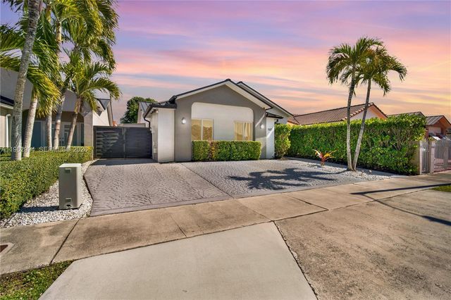 5027 SW 146th Ave, Miami, FL 33175