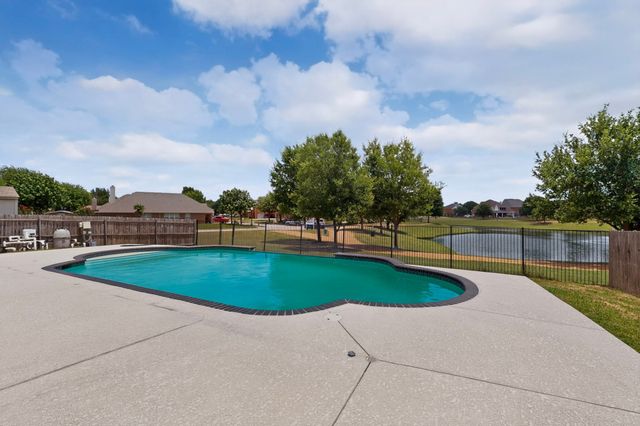 5508 Brazoria Drive, Grand Prairie, TX 75052