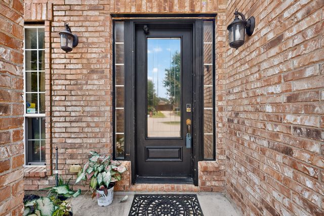 5508 Brazoria Drive, Grand Prairie, TX 75052