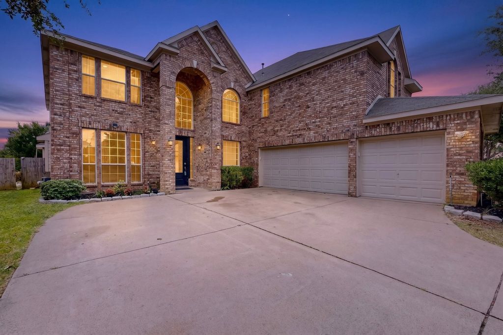 5508 Brazoria Drive, Grand Prairie, TX 75052