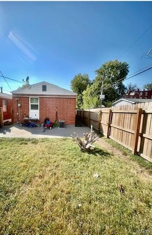 3814 Illinois Avenue, St Louis, MO 63118