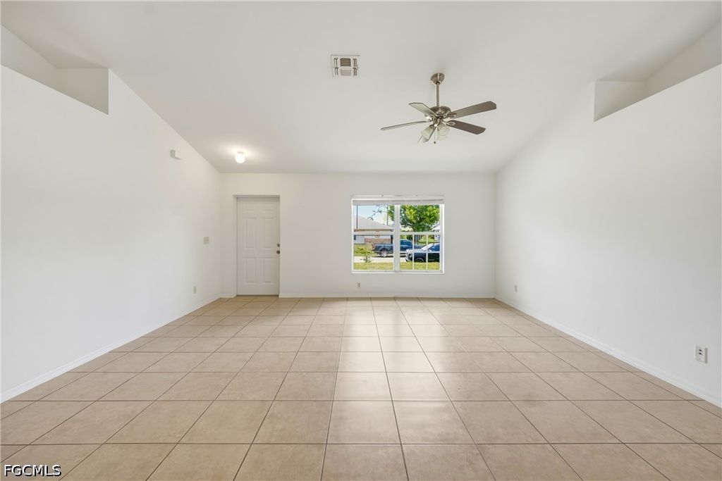 Image 11 of property listing at 2022 SW 15th AVE, Cape Coral, FL 33991