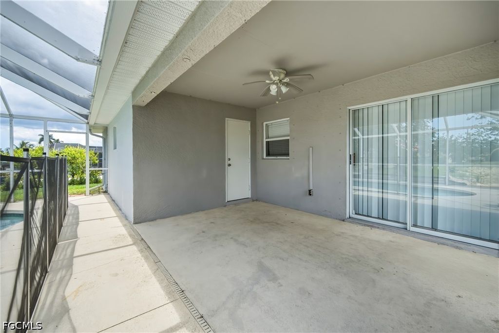 Image 23 of property listing at 2022 SW 15th AVE, Cape Coral, FL 33991