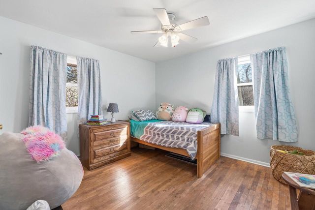 2213 Parkfield DRIVE, West Bend, WI 53090