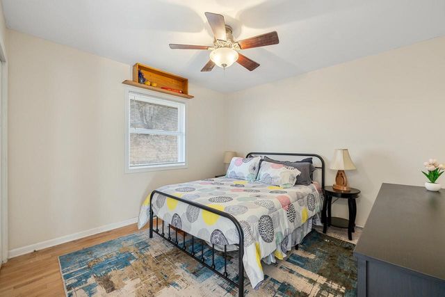 2213 Parkfield DRIVE, West Bend, WI 53090